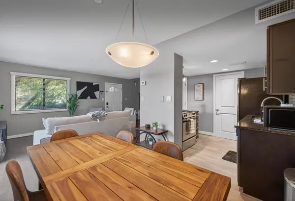 $2,450 | 7845 East Valley Vista Drive, Scottsdale, AZ 85250