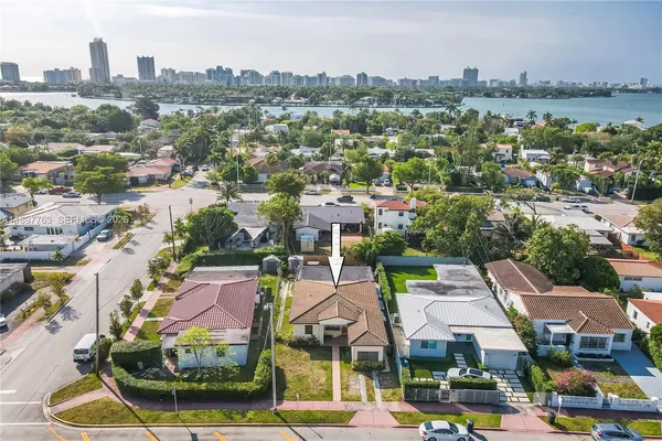 $1,100,000 | 1510 Normandy Drive, Miami Beach, FL 33141