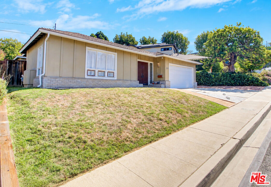 5720 El Rincon Way Culver City, CA 90230 - Photo 1 of 35 Gallery Image 1