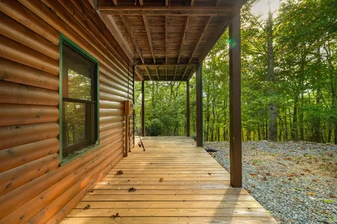 $625,000 | 380 Oak Ridge Way, Morganton, GA 30560