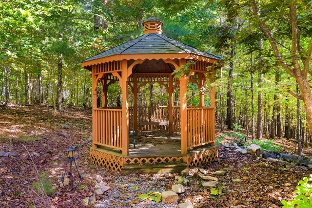 $625,000 | 380 Oak Ridge Way, Morganton, GA 30560