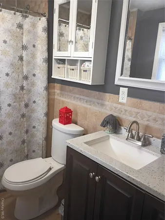 $699,990 | 1401 North Ocean Avenue, Medford, NY 11763
