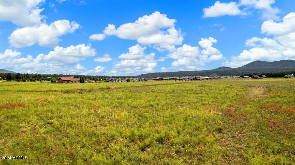 9290 Ranch At The Peaks Way, Unit 12 Flagstaff, AZ 86001 - Photo 2 of 26