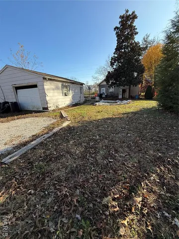 $99,000 | 1371 Washington Street, Carlyle, IL 62231