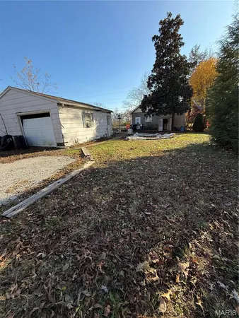 $45,000 | 1371 Washington Street, Carlyle, IL 62231