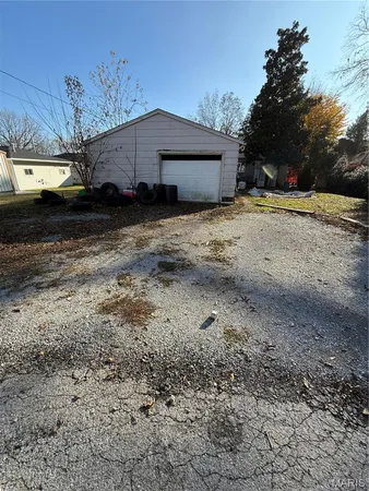 $45,000 | 1371 Washington Street, Carlyle, IL 62231