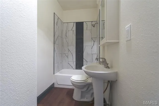 $119,900 | 2914 Pershing Boulevard, Granite City, IL 62040