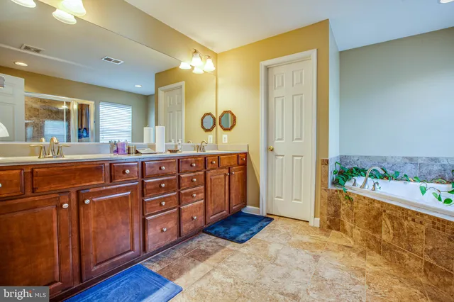 $599,000 | 1205 Saunders Drive, Fredericksburg, VA 22401