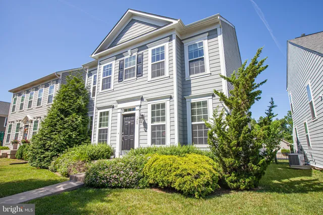 $599,000 | 1205 Saunders Drive, Fredericksburg, VA 22401