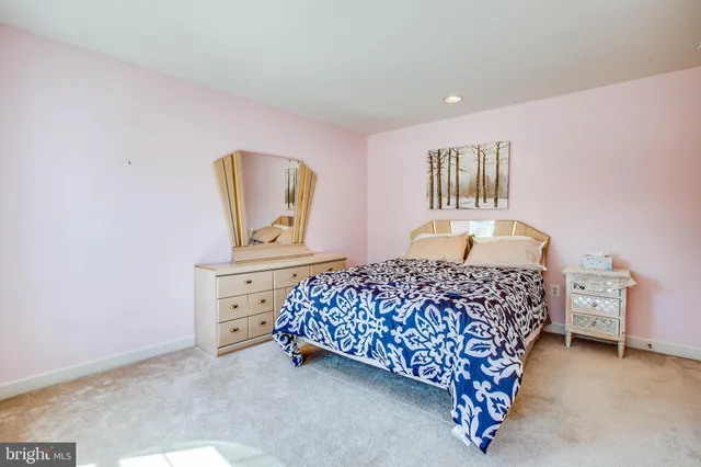 $599,000 | 1205 Saunders Drive, Fredericksburg, VA 22401