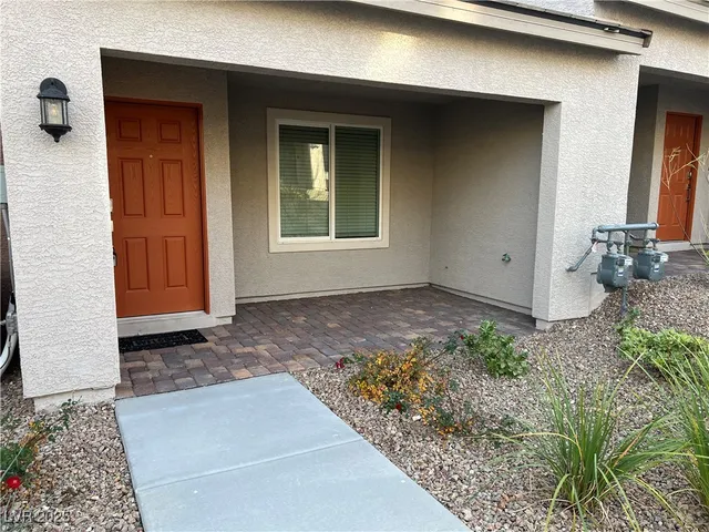 $1,995 | 10772 Benhill Grove, Las Vegas, NV 89166