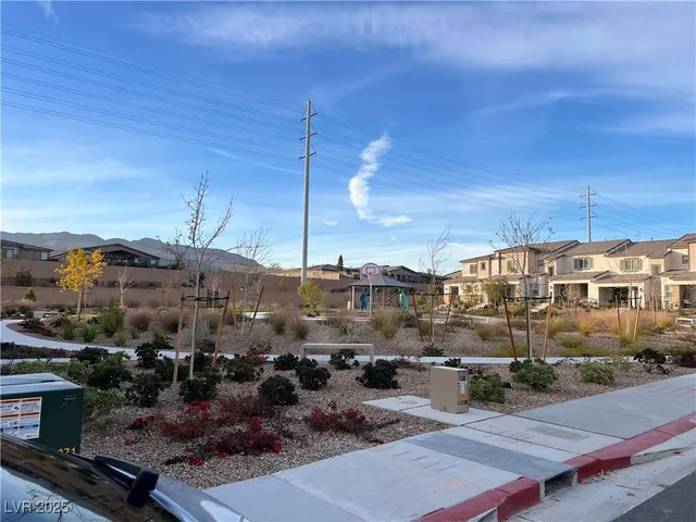 $1,995 | 10772 Benhill Grove, Las Vegas, NV 89166