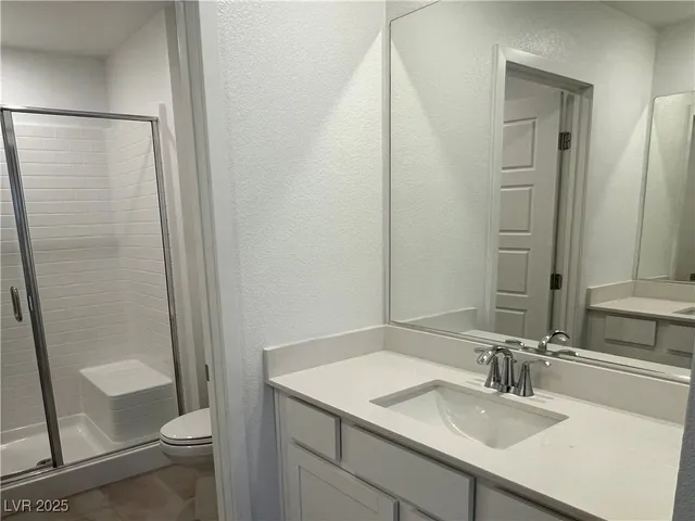 $1,995 | 10772 Benhill Grove, Las Vegas, NV 89166