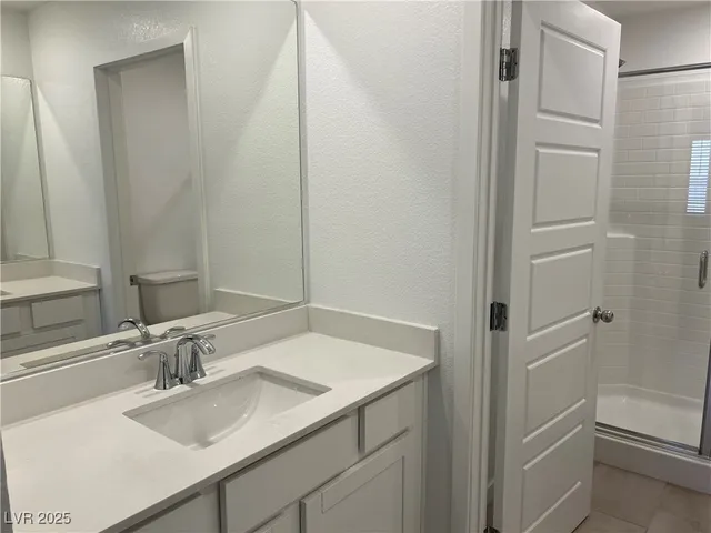 $1,995 | 10772 Benhill Grove, Las Vegas, NV 89166