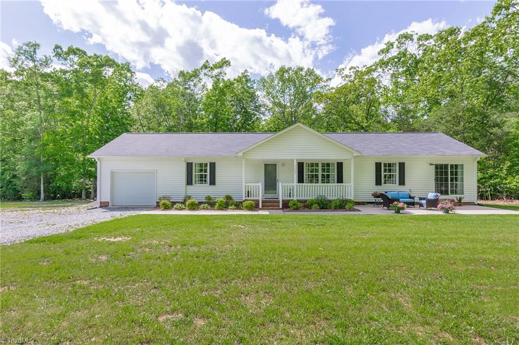 1525 New Salem Road Randleman, NC 27317 - Photo 3 of 40 Gallery Image 3
