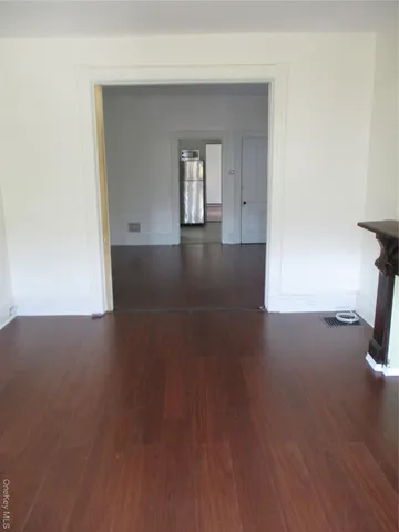 $2,350 | 33 Bayview Terrace, Unit 1, Newburgh, NY 12550