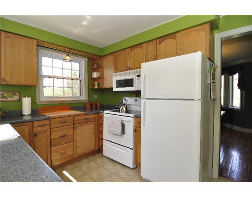 261 Pine Road Pittsburgh, PA 15237 - Photo 8 of 18 Kitchen.