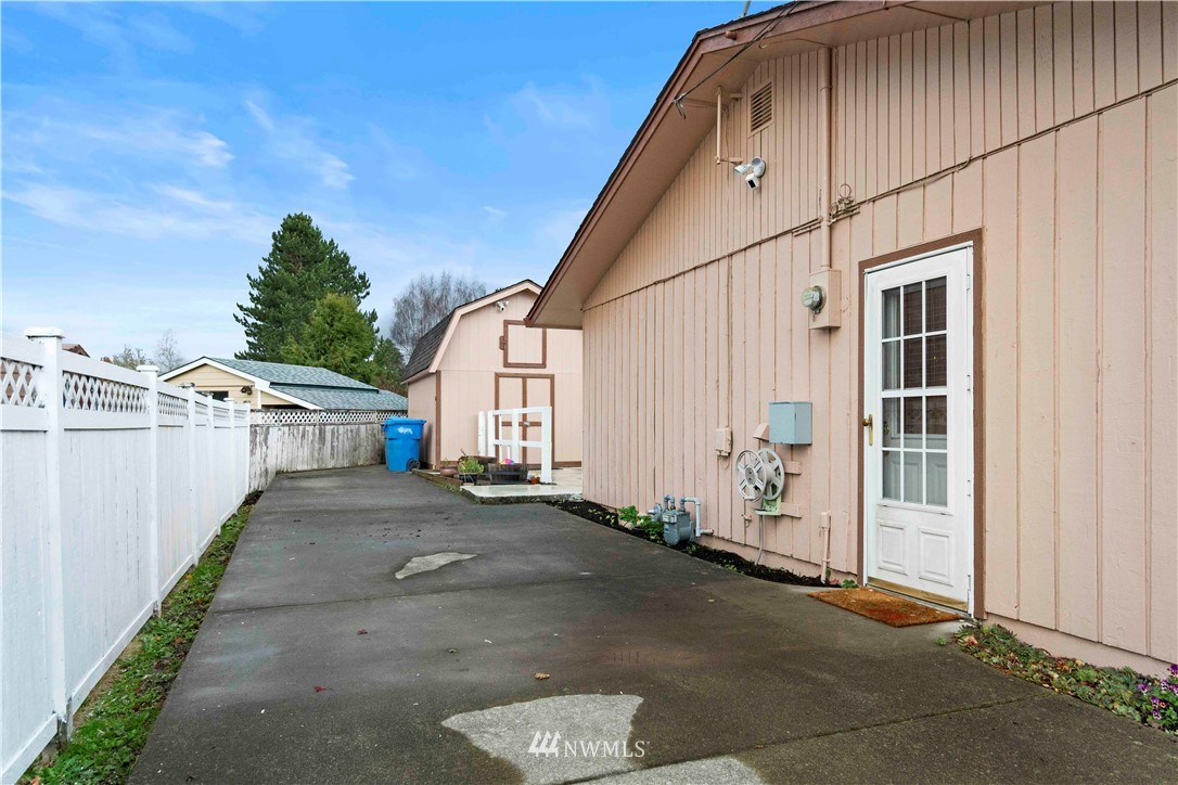1574 Collins Road Buckley, WA 98321 - Photo 27 of 30