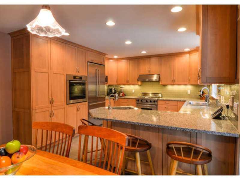 48 Stonegate Road Cape Elizabeth, ME 04107 - Photo 11 of 35 Kitchen.