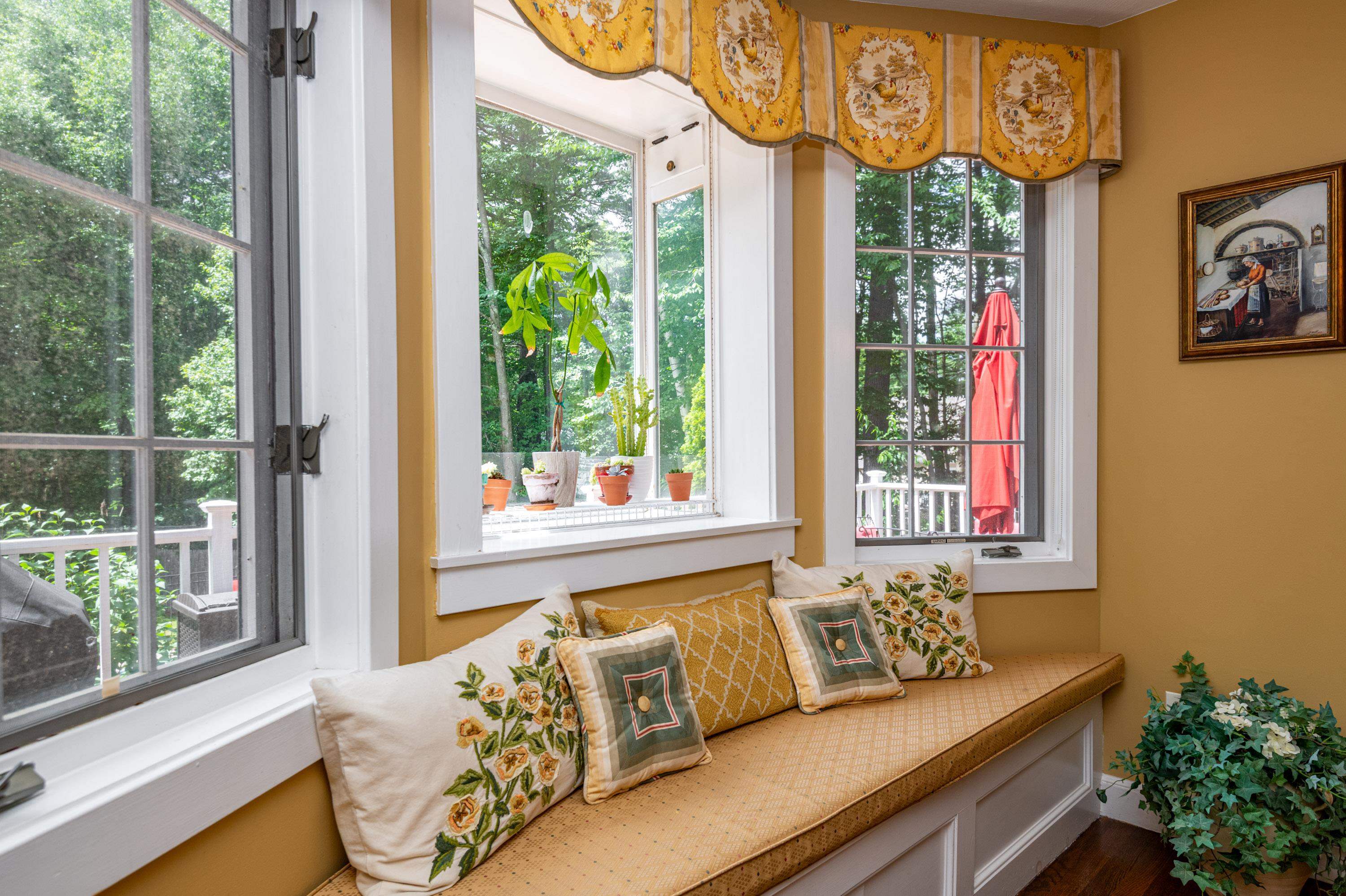 8 Coventry Lane Derry, NH 03038 - Photo 13 of 60