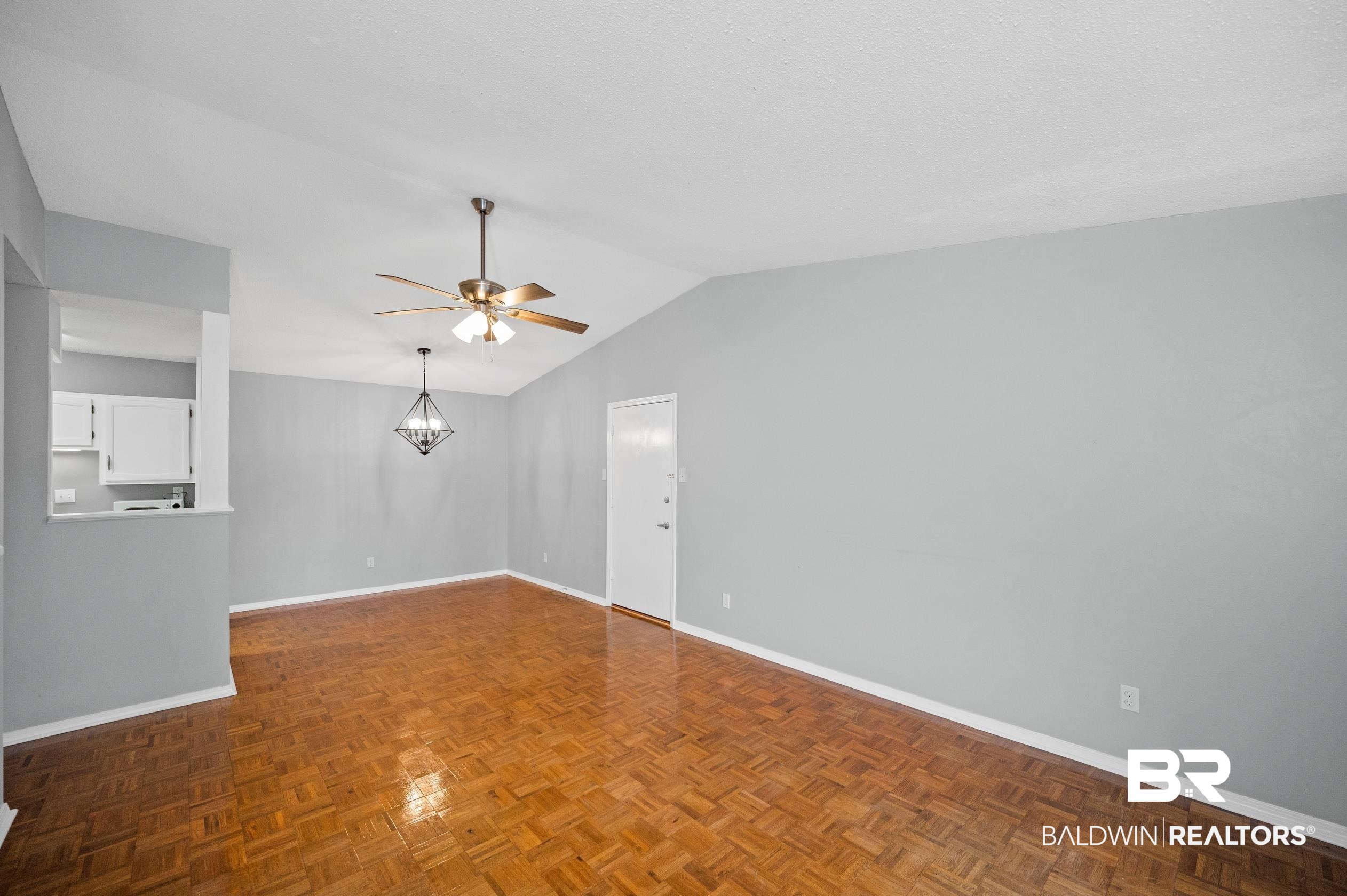 6040 Grelot Road, Unit 201 Mobile, AL 36609 - Photo 5 of 21