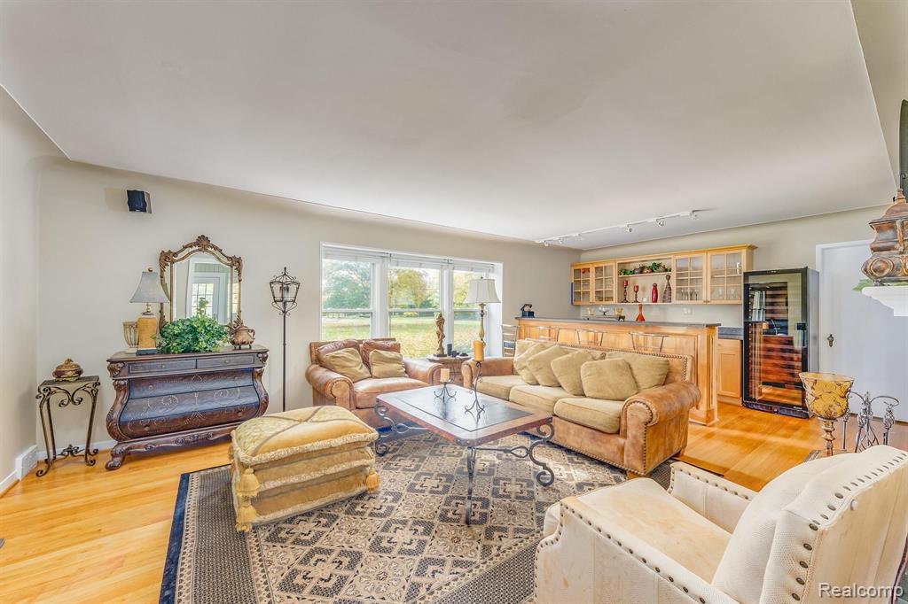 46870 7 Mile - Road Northville, MI 48167 - Photo 7 of 17