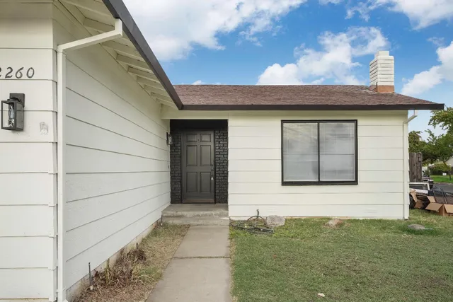 $495,950 | 2260 South Ham Lane, Lodi, CA 95240