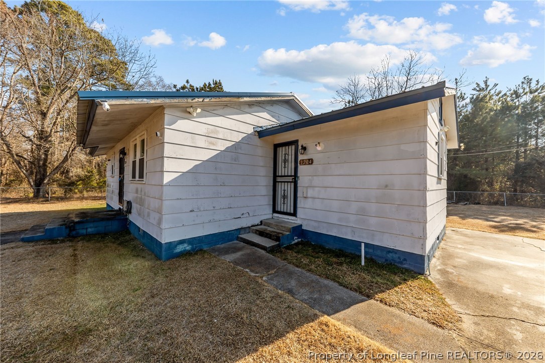 1204 Townsends Chapel Road Pembroke, NC 28372 - Photo 23 of 39