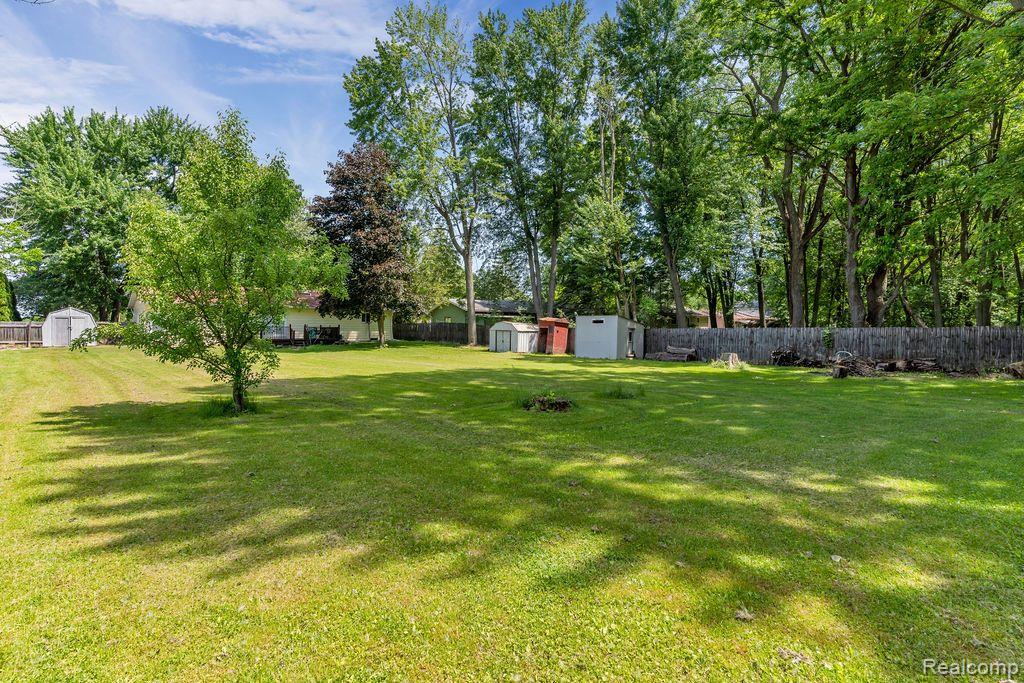 3370 King Road Bridgeport, MI 48722 - Photo 31 of 39 Gallery Image 31