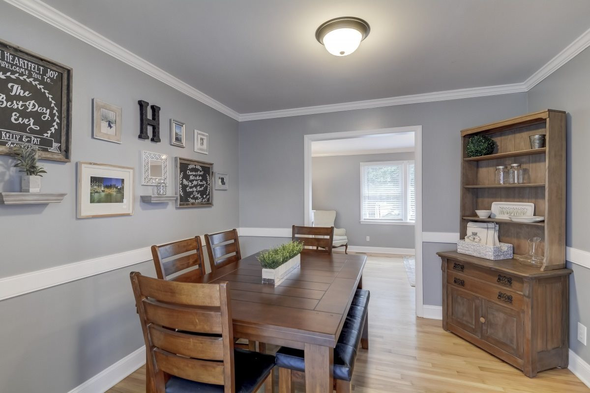 429 East Millbrook Road Raleigh, NC 27609 - Photo 5 of 25 Photo 5