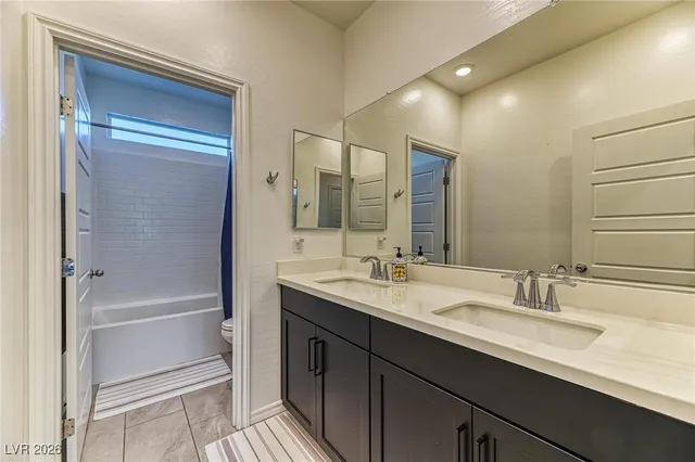 $819,900 | 10069 Desert Azure Street, Las Vegas, NV 89178