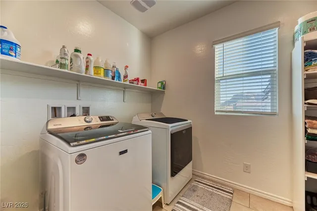 $819,900 | 10069 Desert Azure Street, Las Vegas, NV 89178