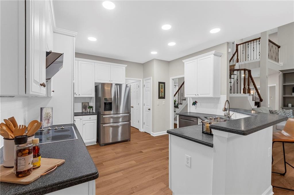 6455 Rutherford Place Suwanee, GA 30024 - Photo 11 of 65