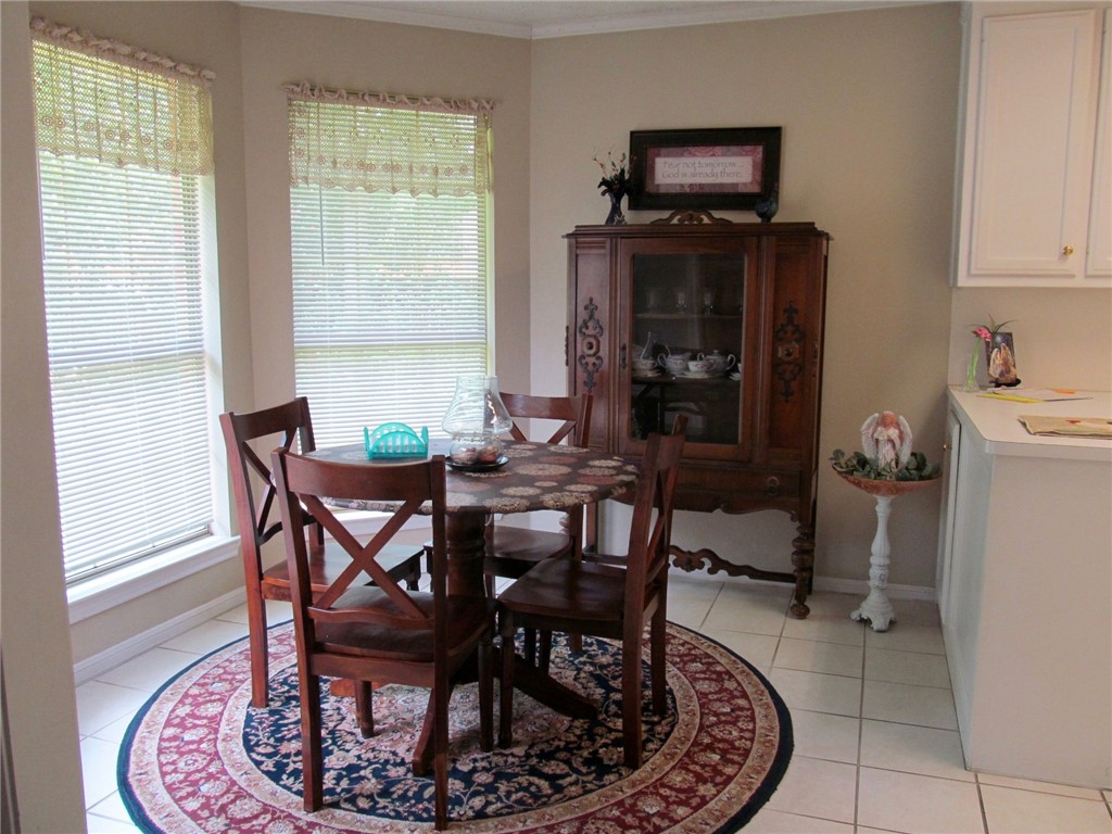 229 Chapman Road Hewitt, TX 76643 - Photo 2 of 13
