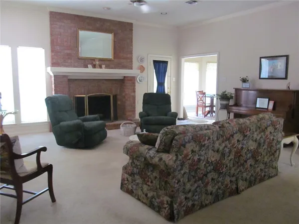 $312,000 | 229 Chapman Road, Hewitt, TX 76643