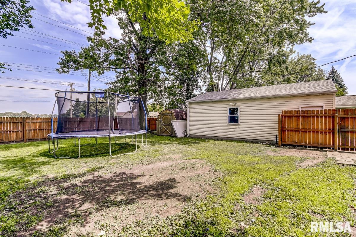2509 Sherborn Road Springfield, IL 62702 - Photo 30 of 31