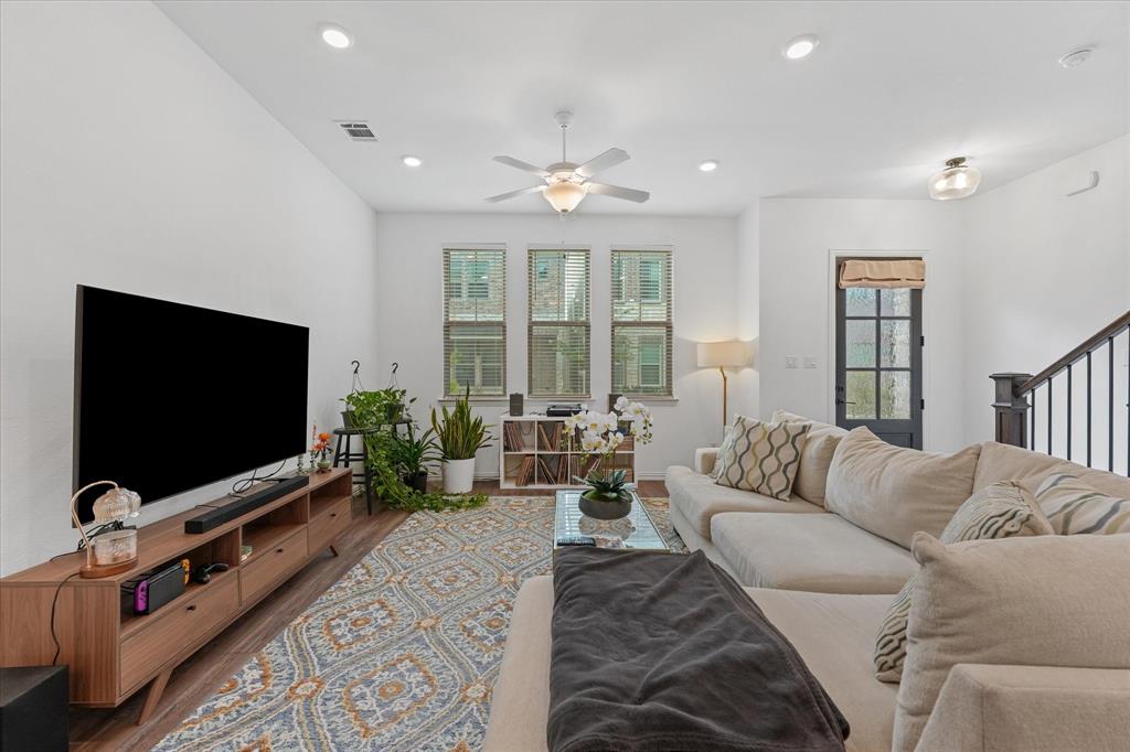 7562 Edgeware Road Dallas, TX 75228 - Photo 9 of 25