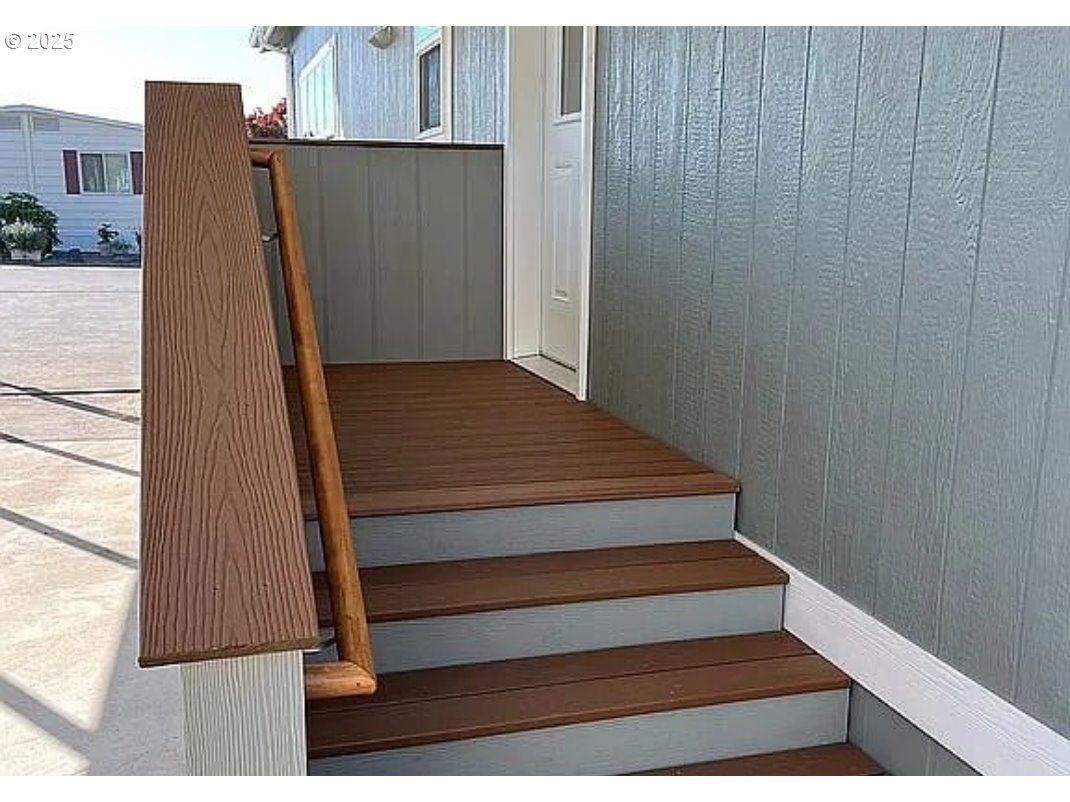 15889 Sunset Strip, Unit 7 Brookings, OR 97415 - Photo 10 of 10