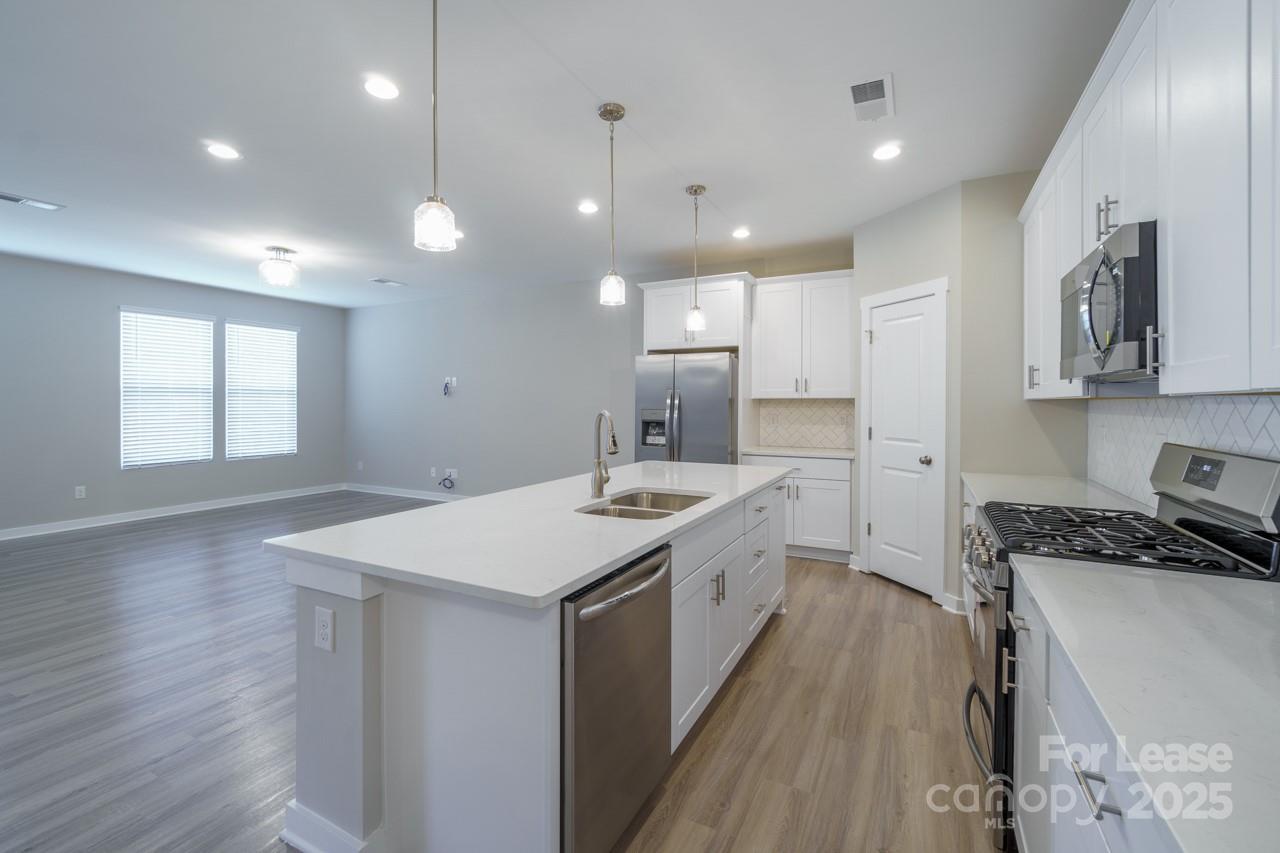 808 Lew Drive Pineville, NC 28134 - Photo 13 of 36