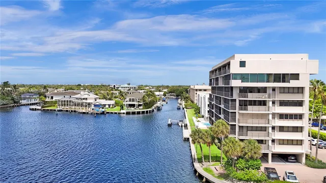 $10,000 | 900 Northeast Spanish River Boulevard, Unit 5C & 5E, Boca Raton, FL 33431