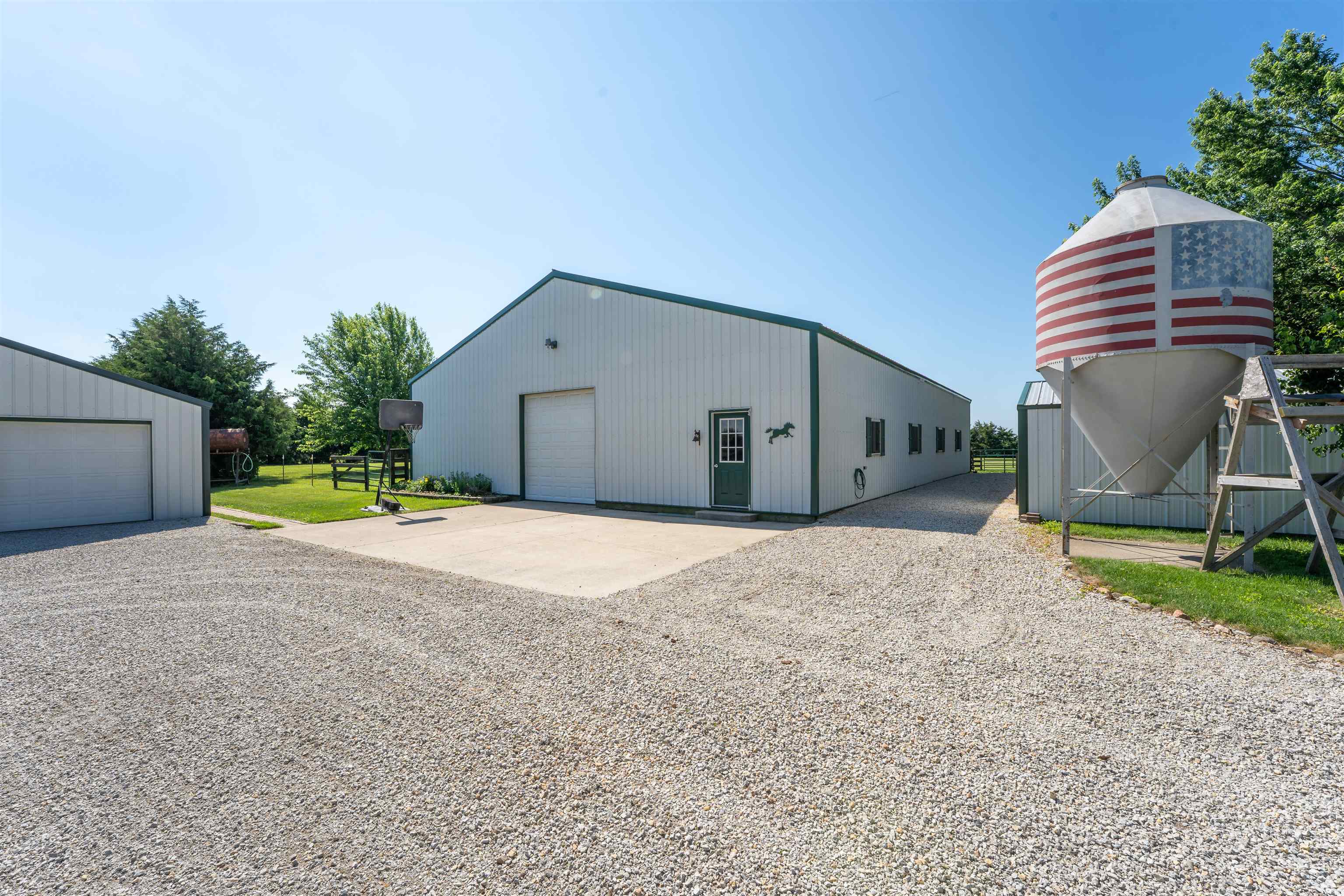 1392 Red Brick Road Dixon, IL 61021 - Photo 28 of 99