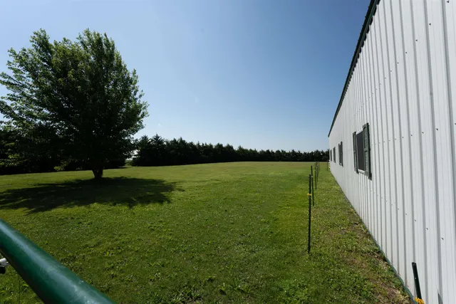 $585,000 | 1392 Red Brick Road, Dixon, IL 61021