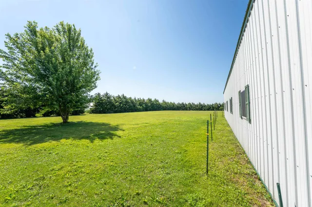 $585,000 | 1392 Red Brick Road, Dixon, IL 61021