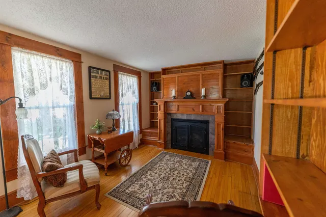 $585,000 | 1392 Red Brick Road, Dixon, IL 61021