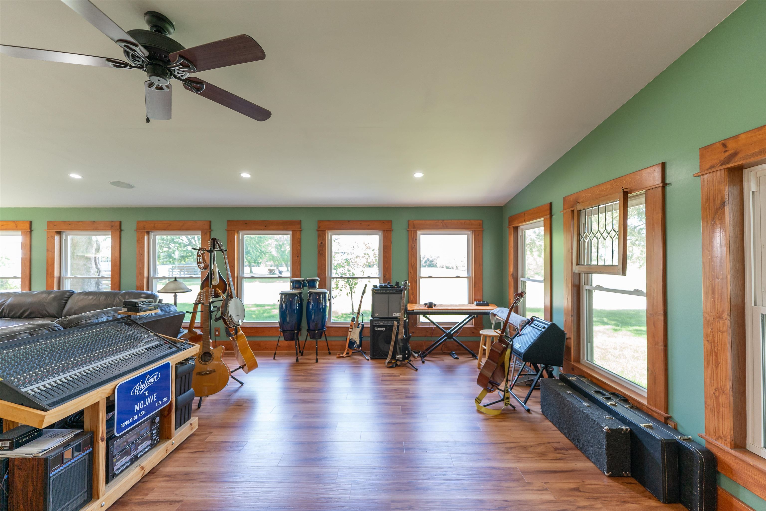 1392 Red Brick Road Dixon, IL 61021 - Photo 54 of 99