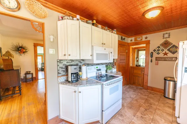 $585,000 | 1392 Red Brick Road, Dixon, IL 61021