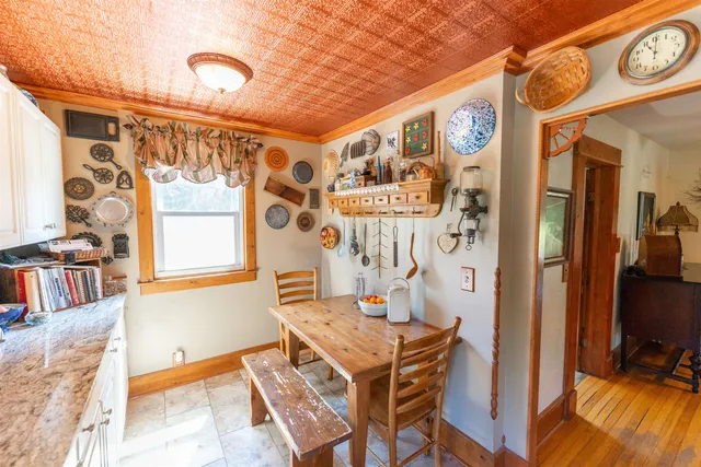 $585,000 | 1392 Red Brick Road, Dixon, IL 61021