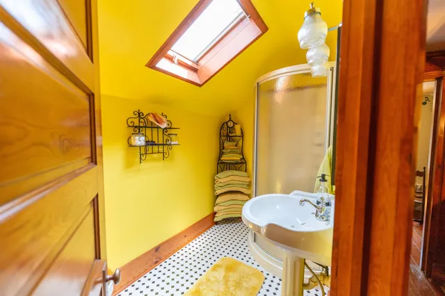 $585,000 | 1392 Red Brick Road, Dixon, IL 61021