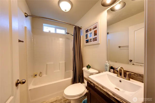 $420,000 | 371 East Mayer Street, Coupeville, WA 98239