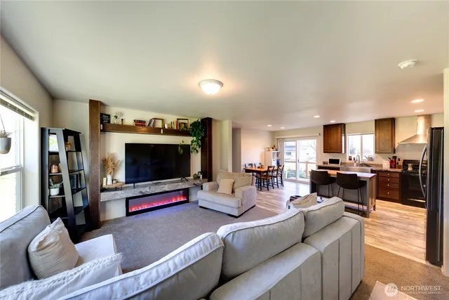 $420,000 | 371 East Mayer Street, Coupeville, WA 98239